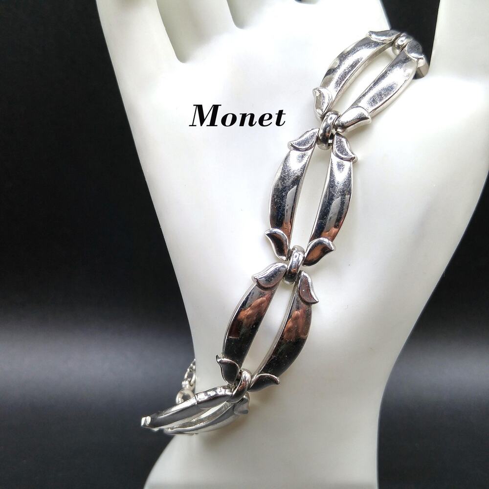 Vintage Monet Rhodium Link Bracelet Sister Clasp Mid Century Signed 7”